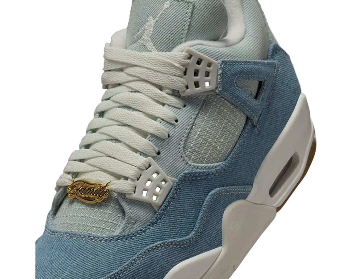 Jean Jordan 4 Retro TEX  bleu  usé en taille 41